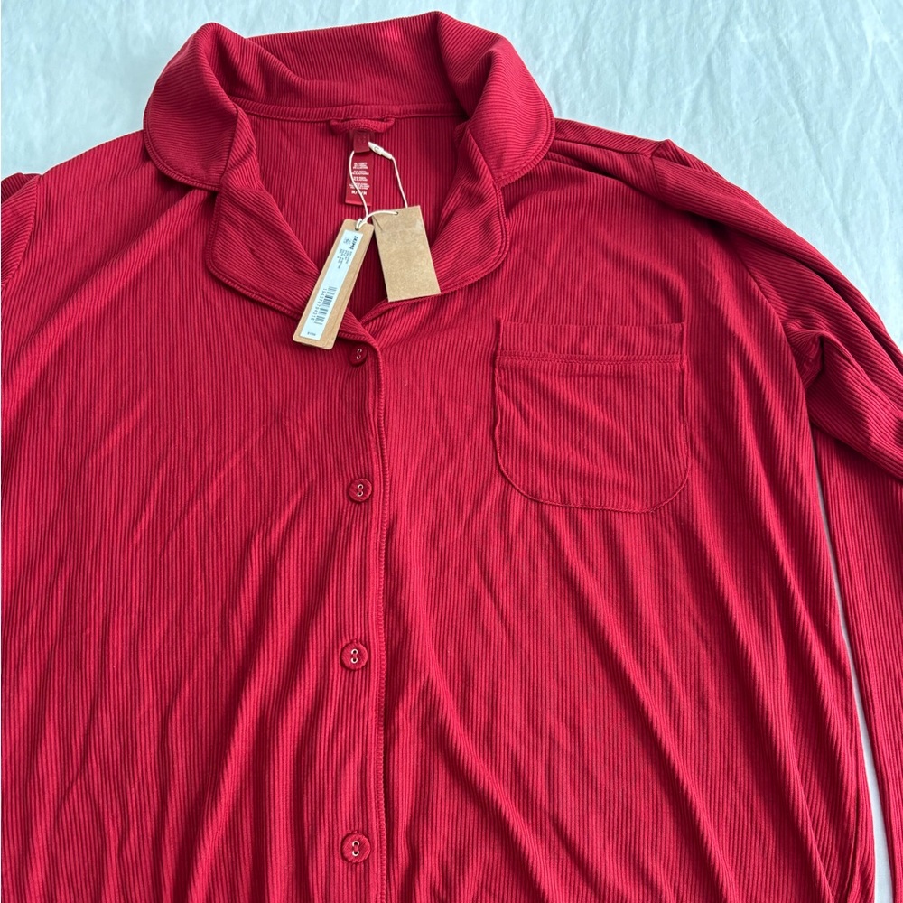 SKIMS Vibrant Red Casual Button-Down Shirt